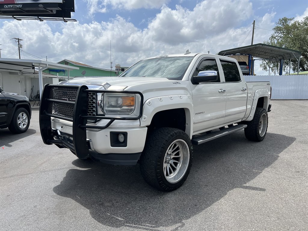 2015 GMC Sierra 1500 Denali photo