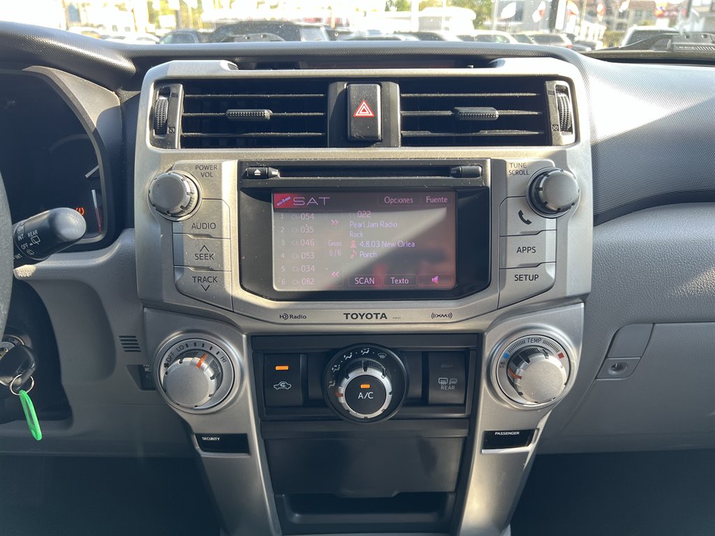 2013 Toyota 4Runner Limited photo