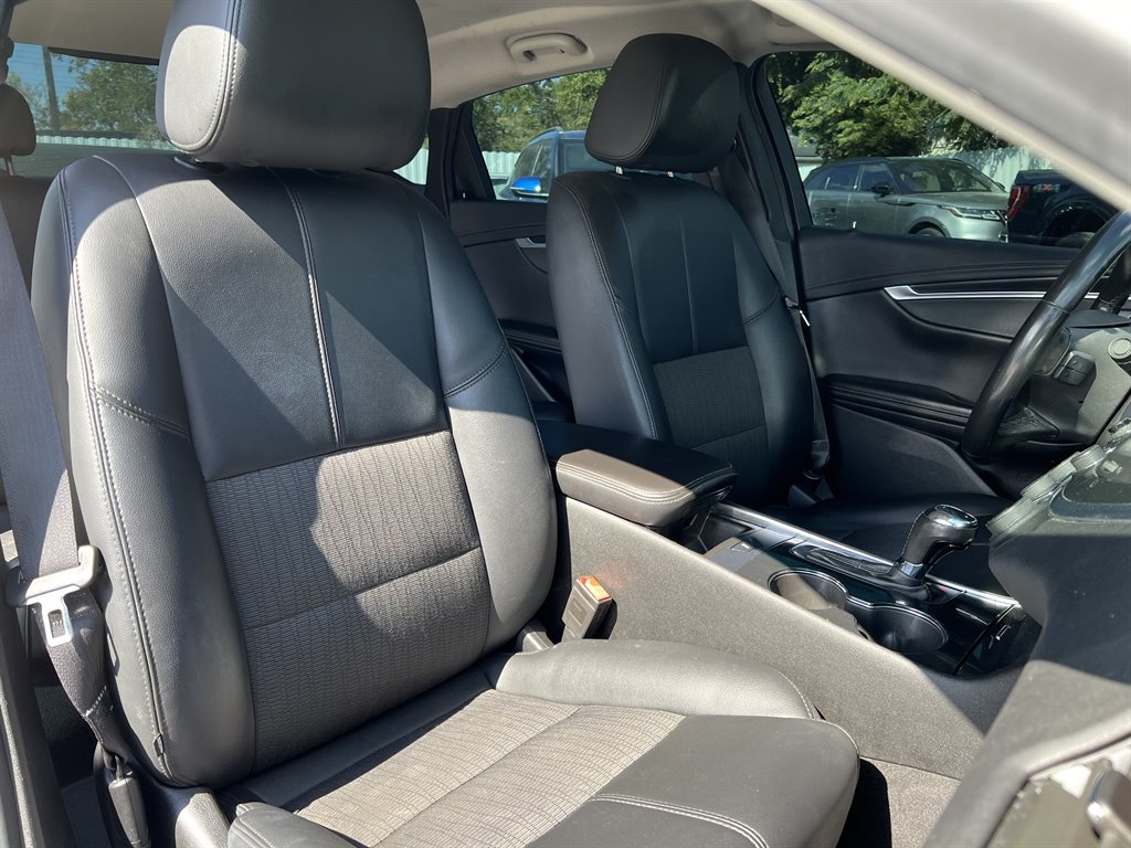 2020 Chevrolet Impala LT photo