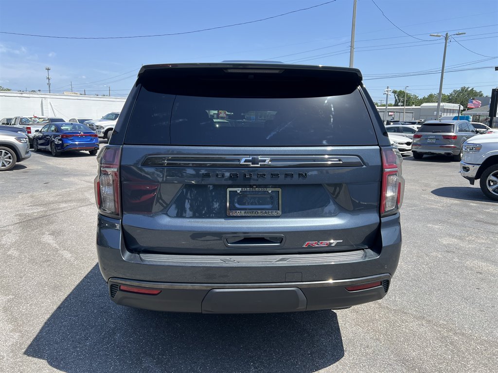 2021 Chevrolet Suburban 1500 RST photo