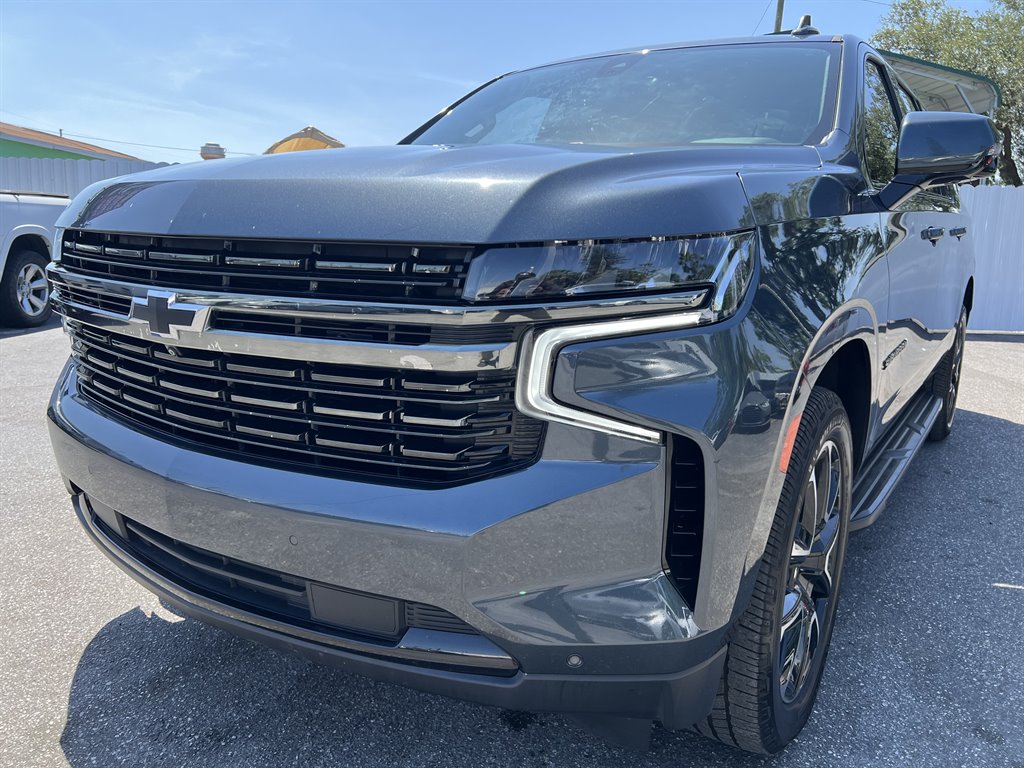 2021 Chevrolet Suburban 1500 RST photo