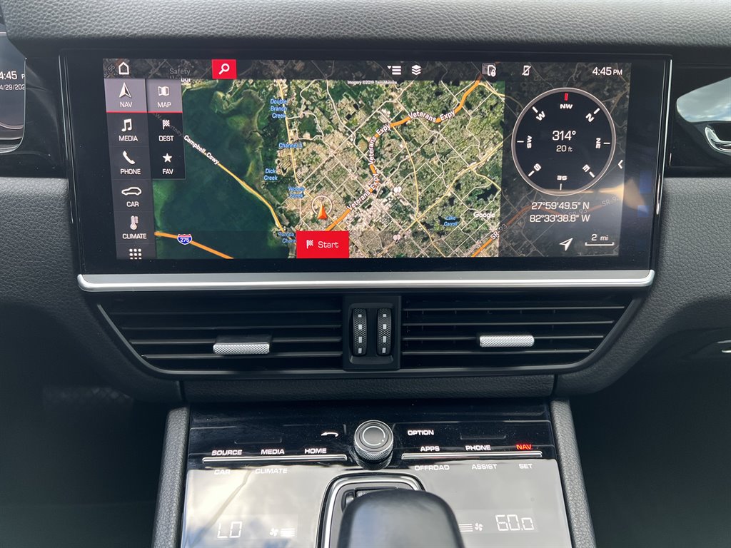 2019 Porsche Cayenne photo