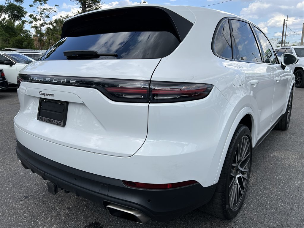 2019 Porsche Cayenne photo
