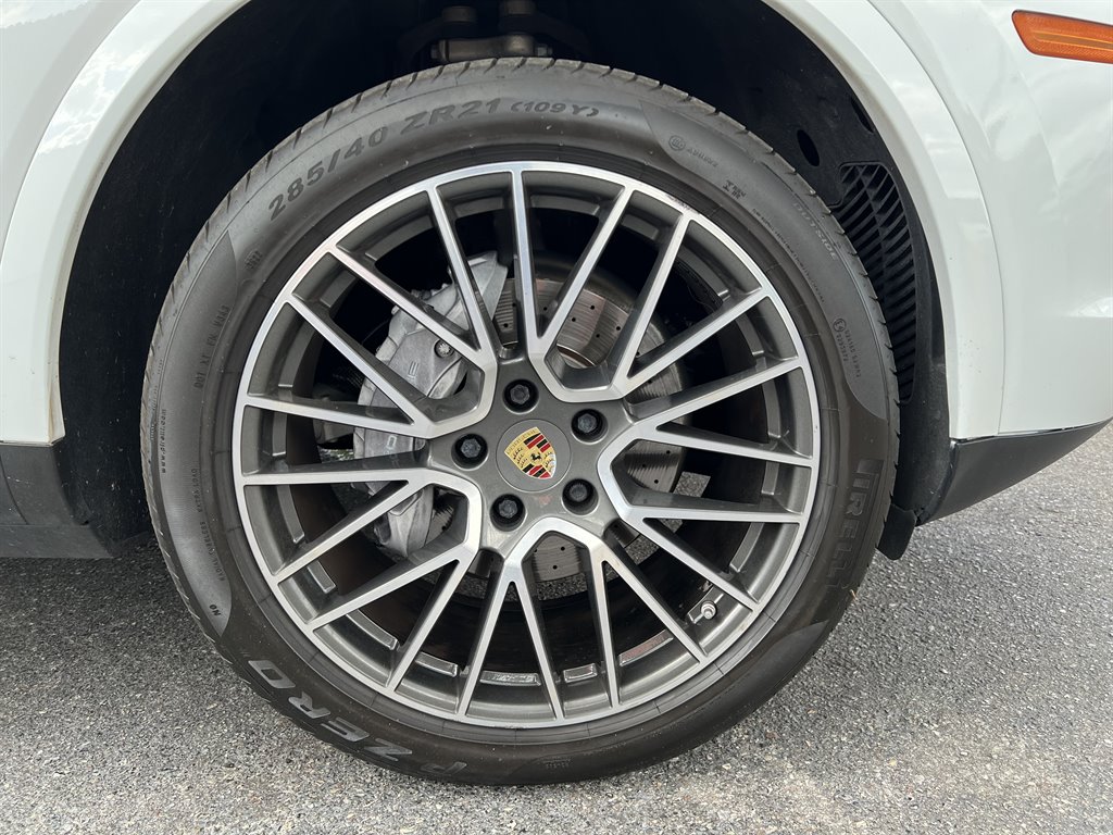 2019 Porsche Cayenne photo