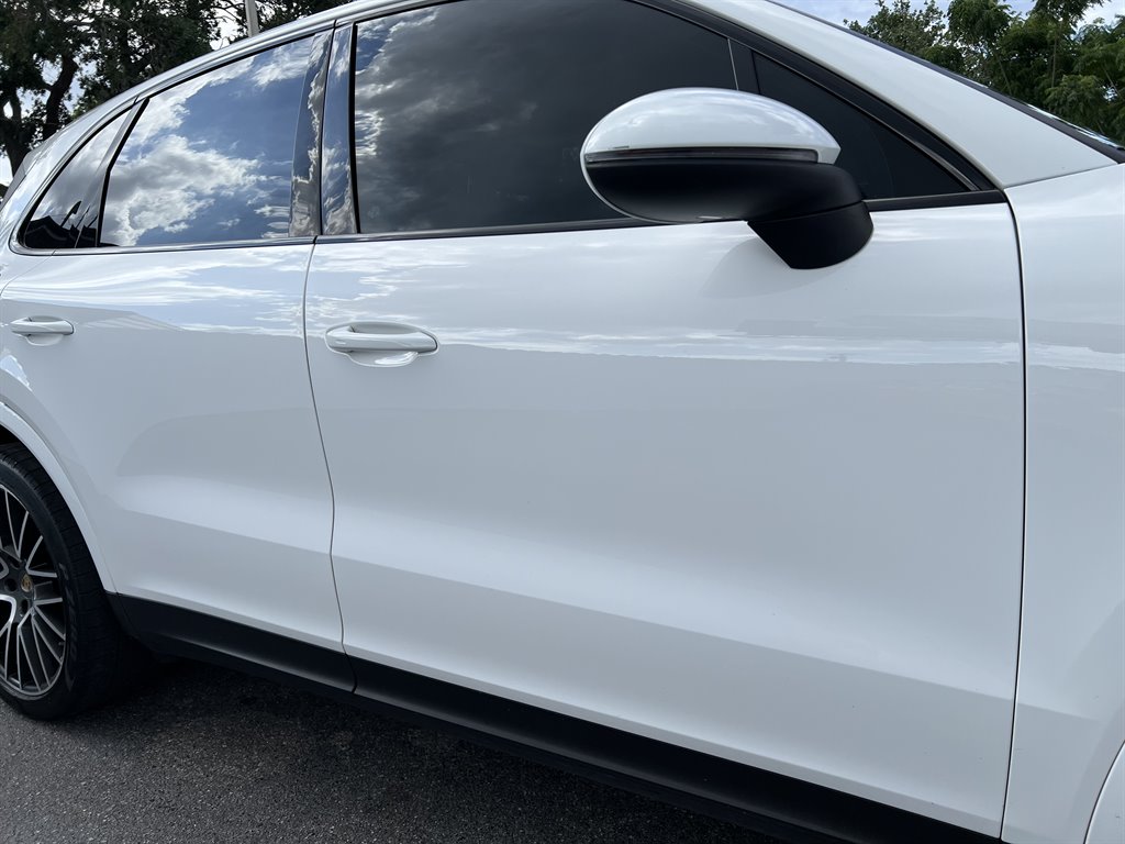 2019 Porsche Cayenne photo