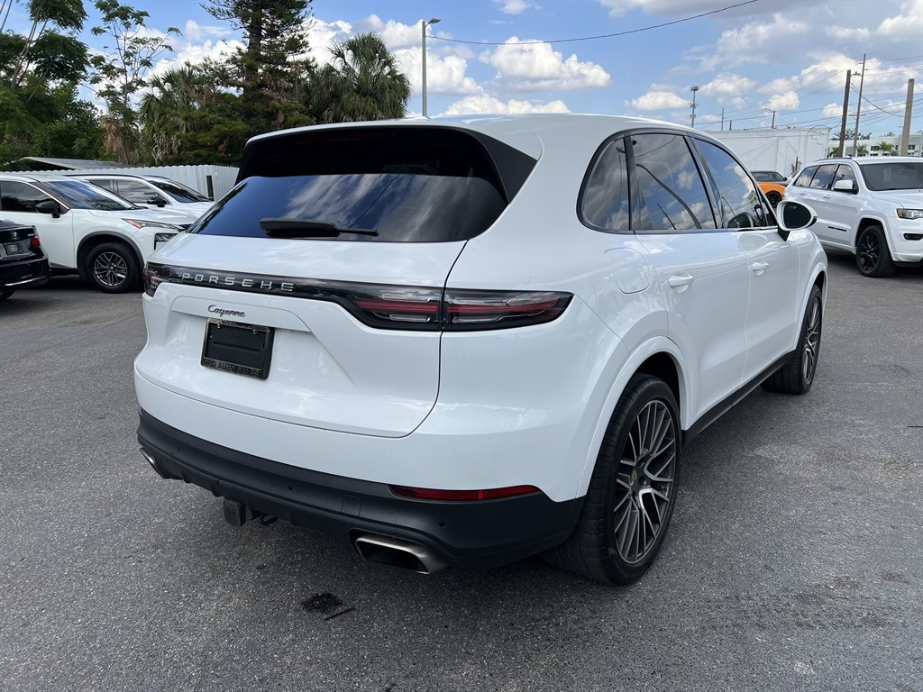 2019 Porsche Cayenne photo