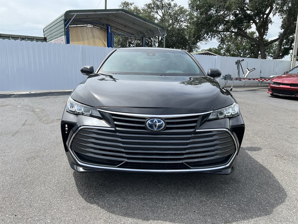 2022 Toyota Avalon Hybrid XLE photo