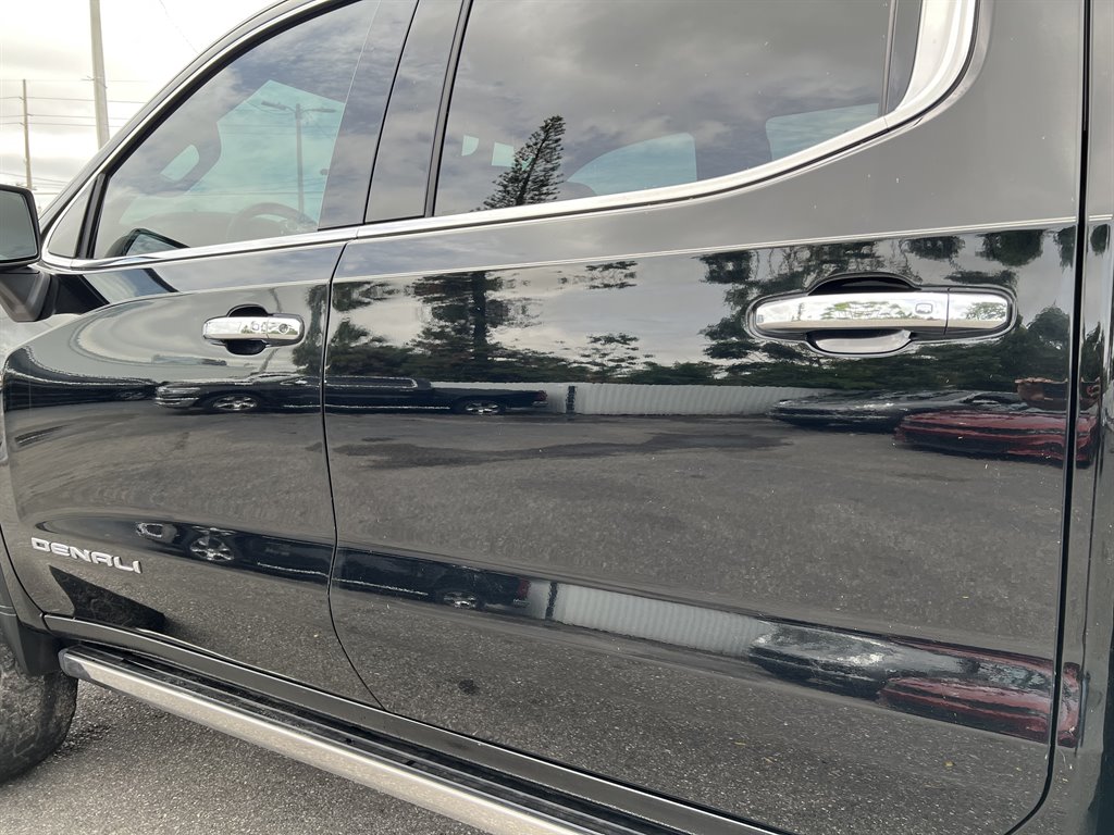 2020 GMC Sierra 1500 Denali photo