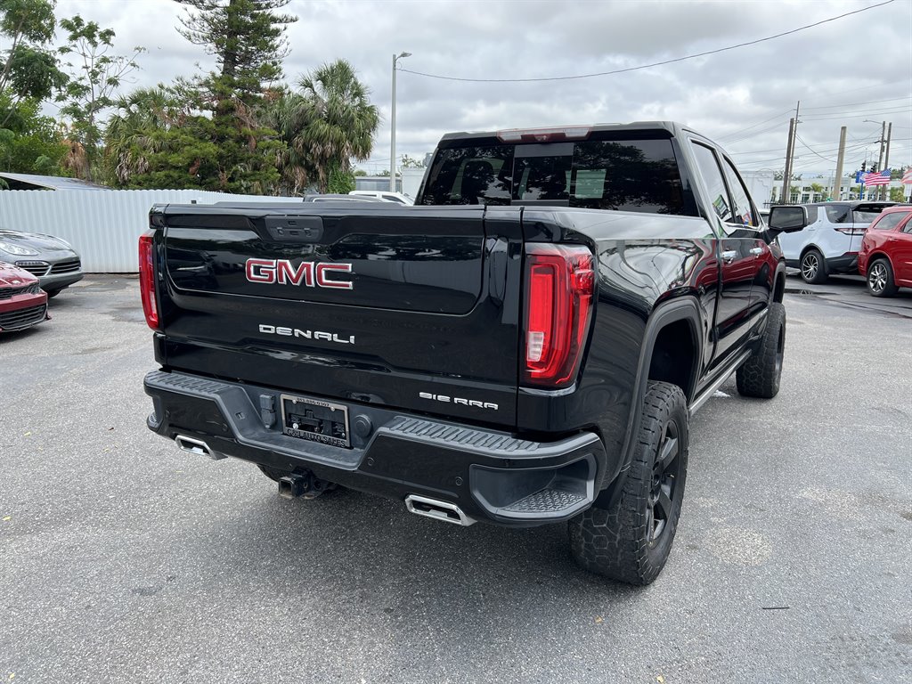2020 GMC Sierra 1500 Denali photo