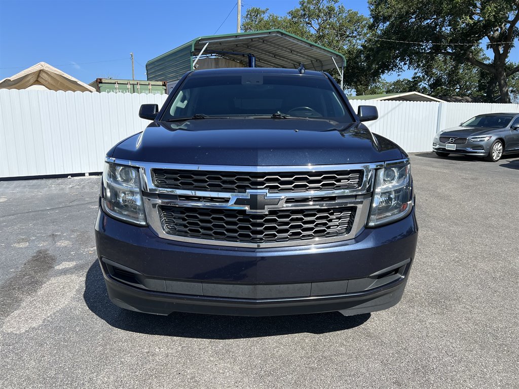 2018 Chevrolet Suburban 1500 LT photo