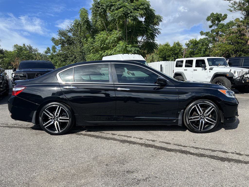 2017 Honda Accord - $13,999