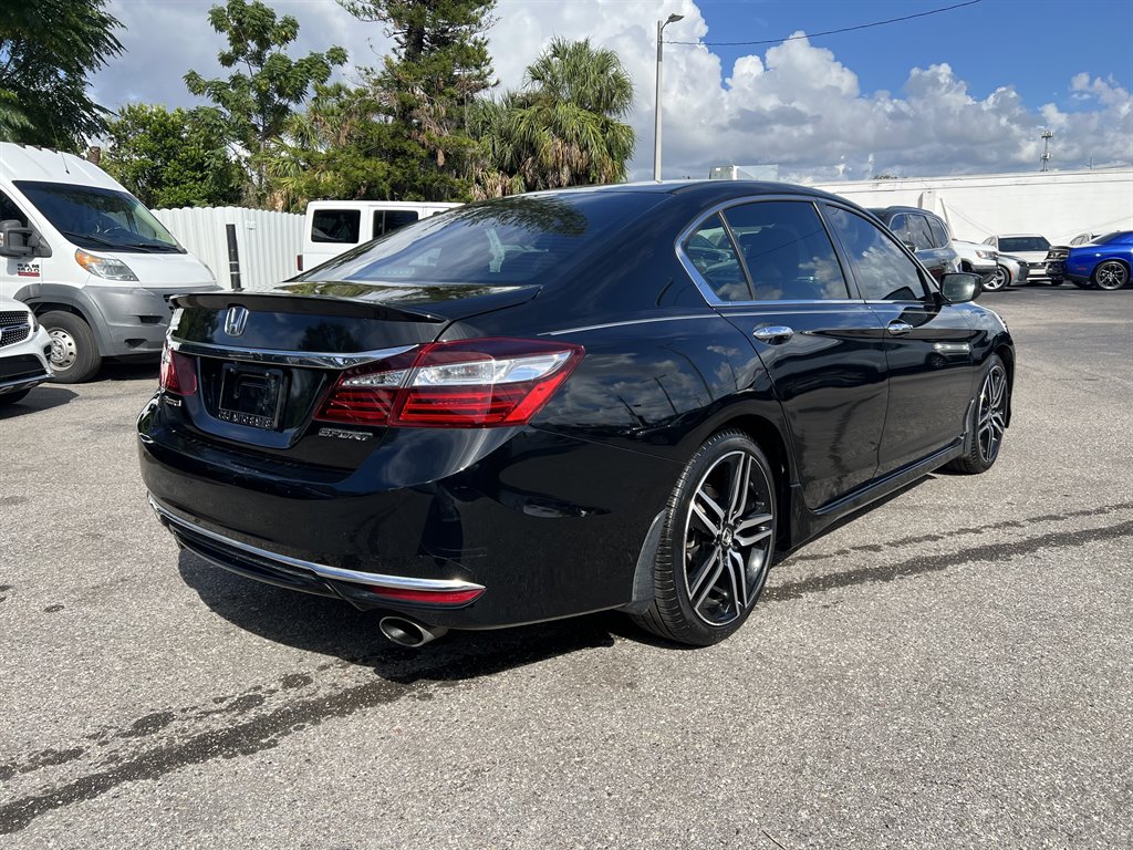 2017 Honda Accord - $13,999