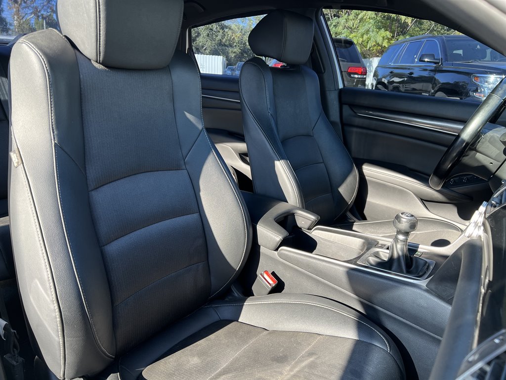 2019 Honda Accord - $19,999