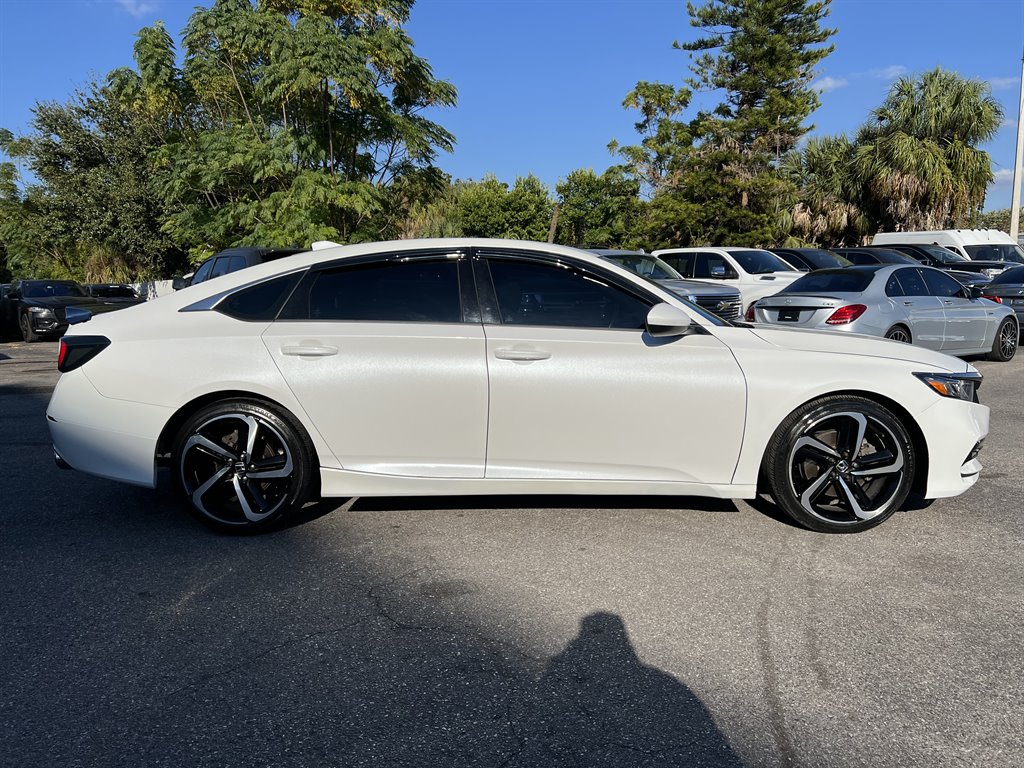 2019 Honda Accord - $19,999