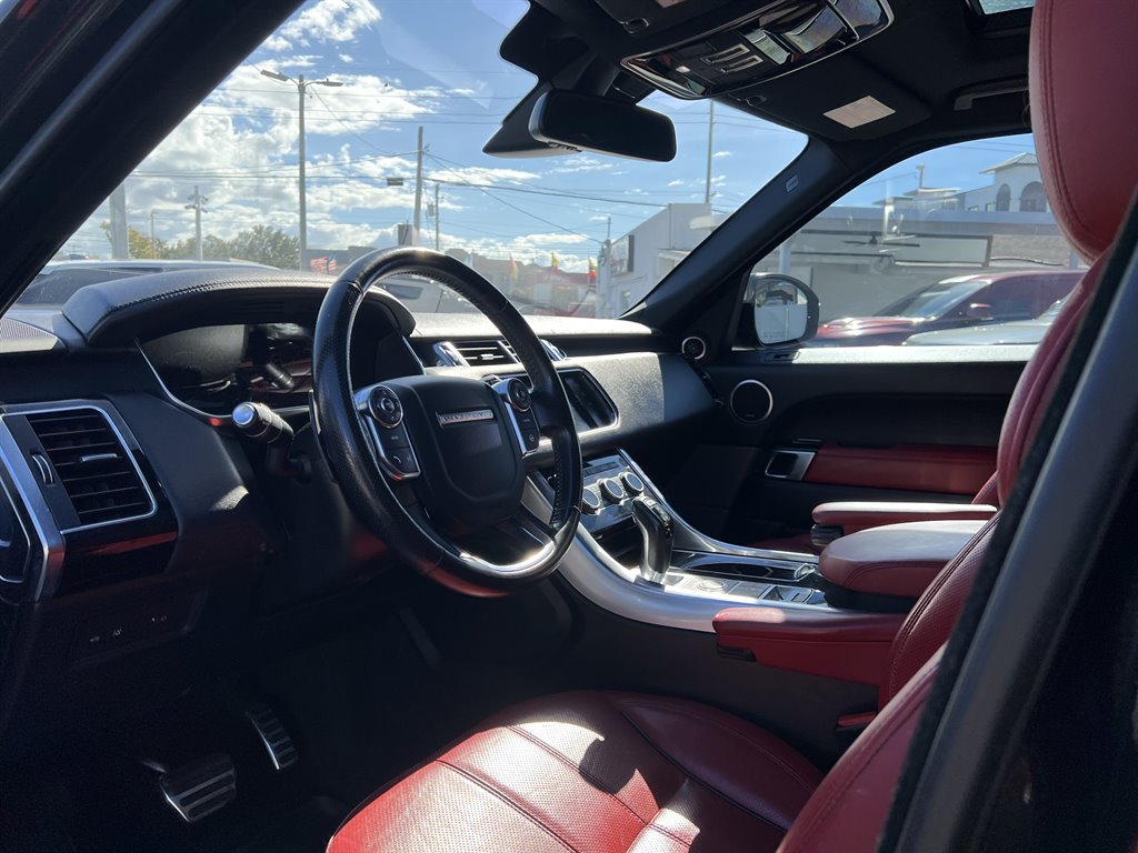 2016 Land Rover Range Rover Sport - $26,999