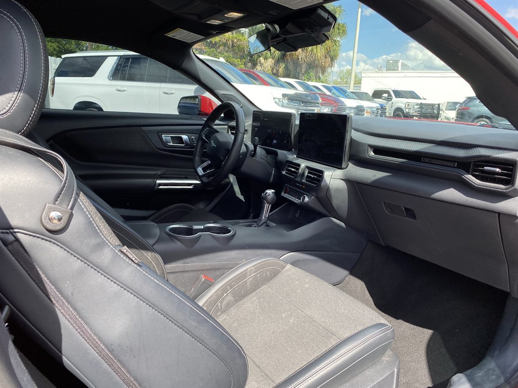 2024 Ford Mustang - $34,999