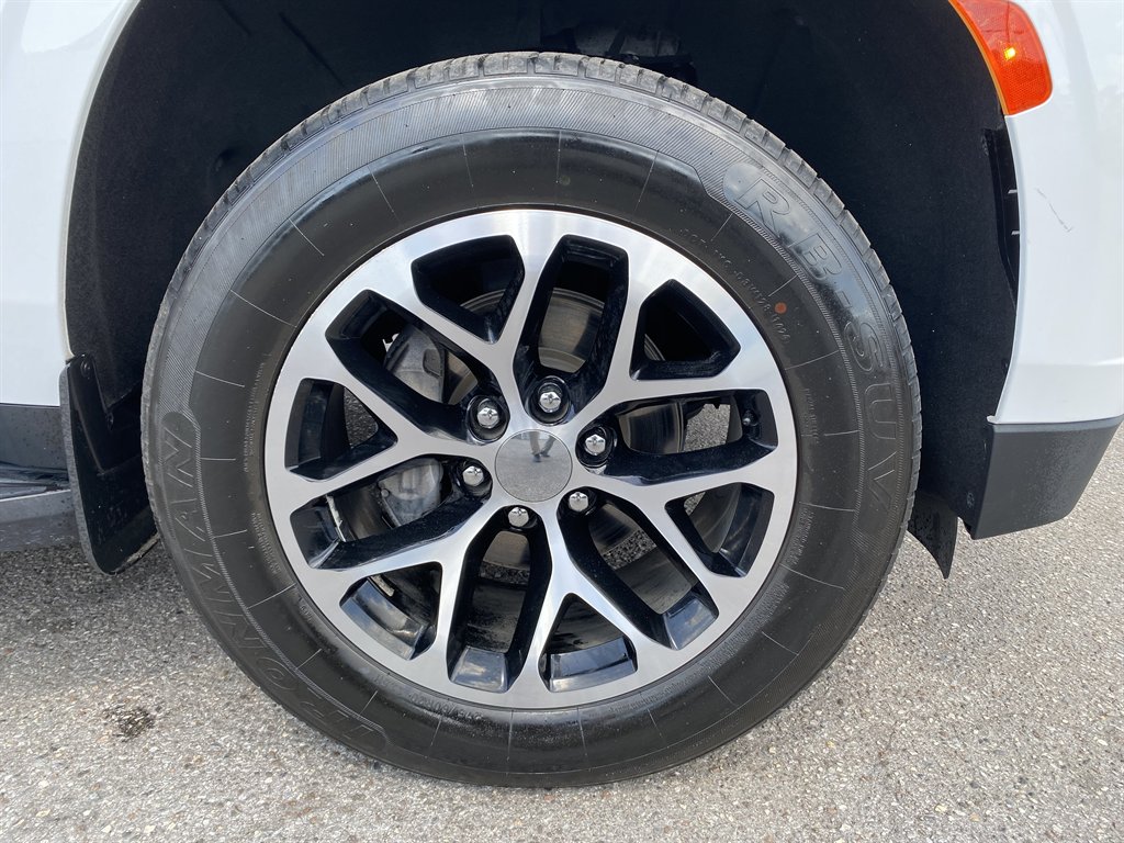 2021 Chevrolet Suburban - $44,999