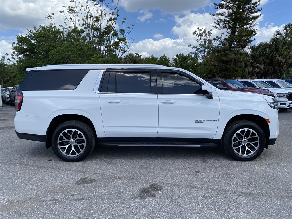 2021 Chevrolet Suburban - $44,999