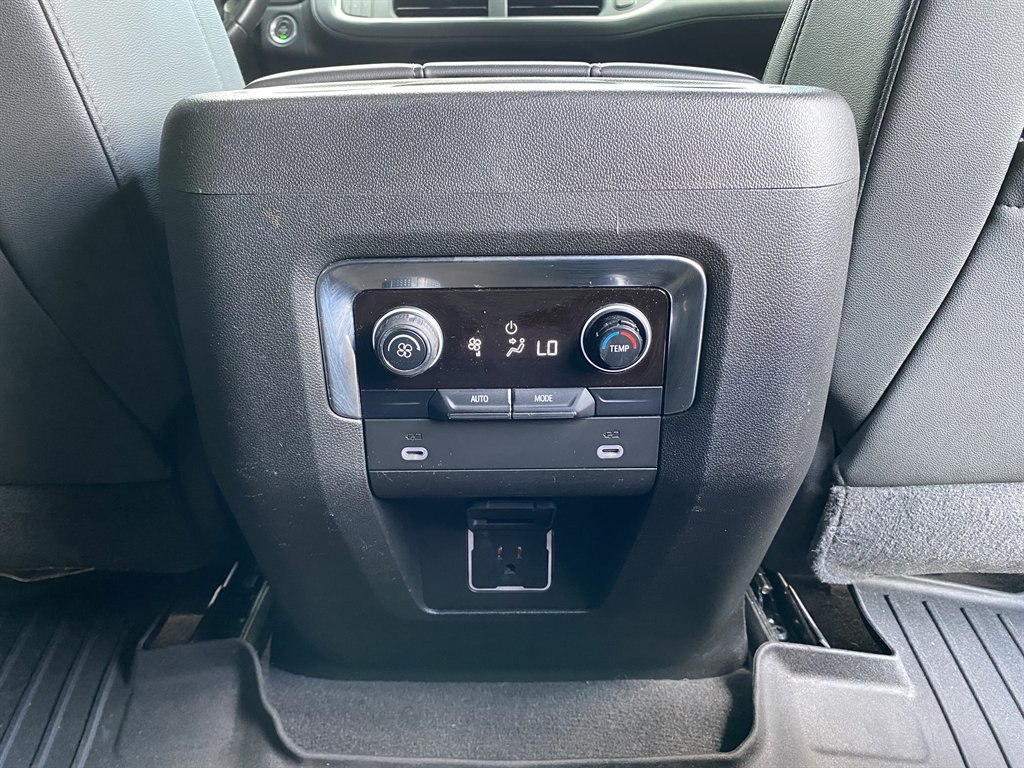 2021 Chevrolet Suburban - $44,999