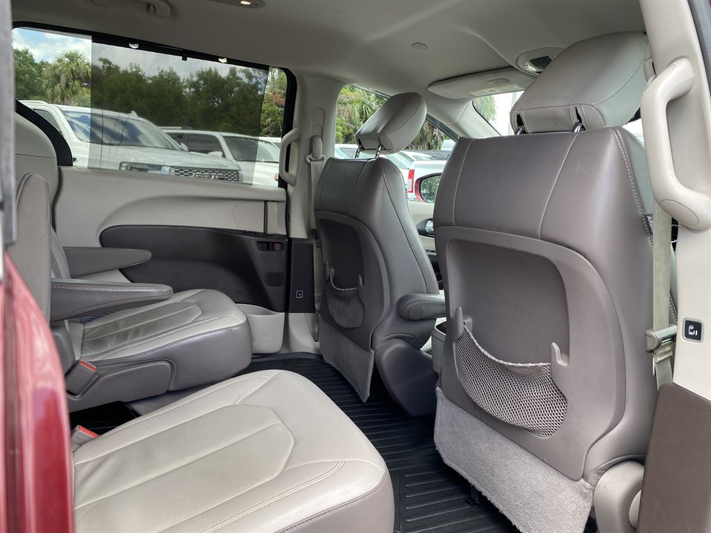 2017 Chrysler Pacifica - $13,999