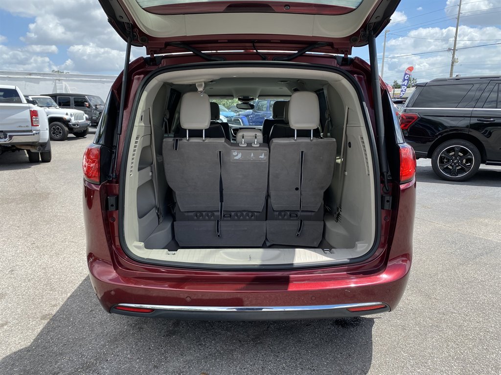 2017 Chrysler Pacifica - $13,999