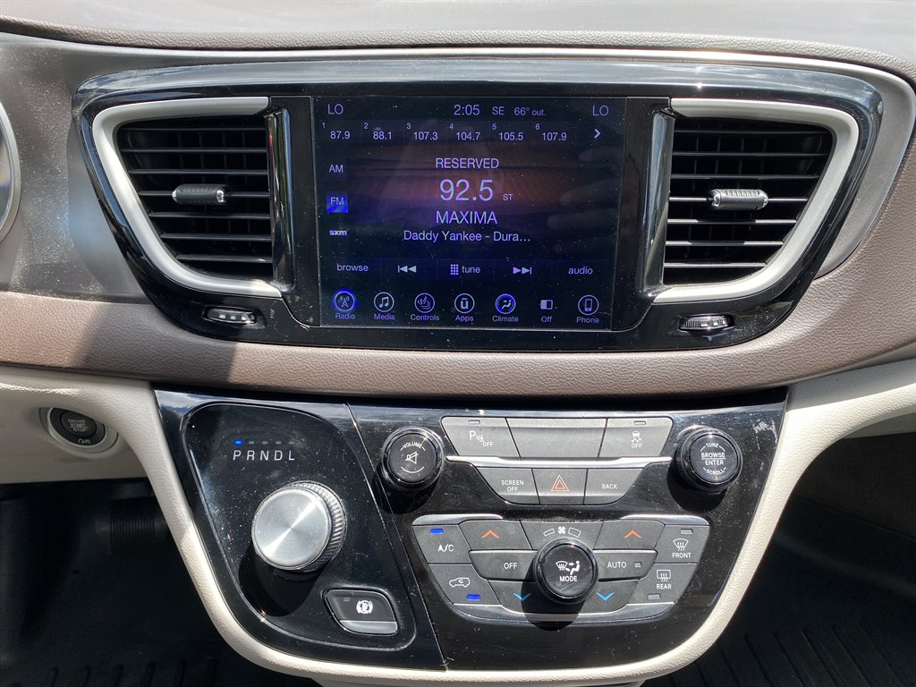 2017 Chrysler Pacifica - $13,999