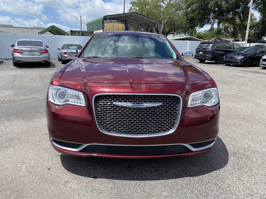 2018 Chrysler 300 - $14,999
