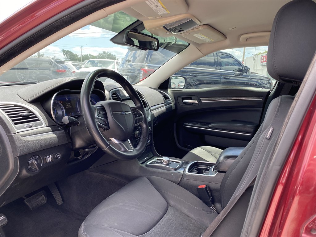 2018 Chrysler 300 - $14,999