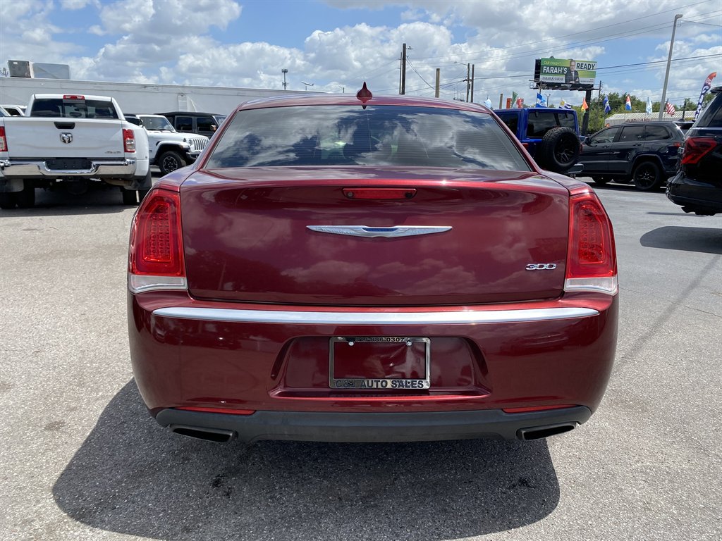2018 Chrysler 300 - $14,999