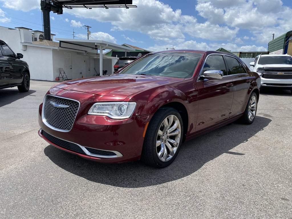 2018 Chrysler 300 - $14,999