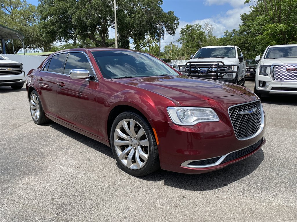 2018 Chrysler 300 - $14,999