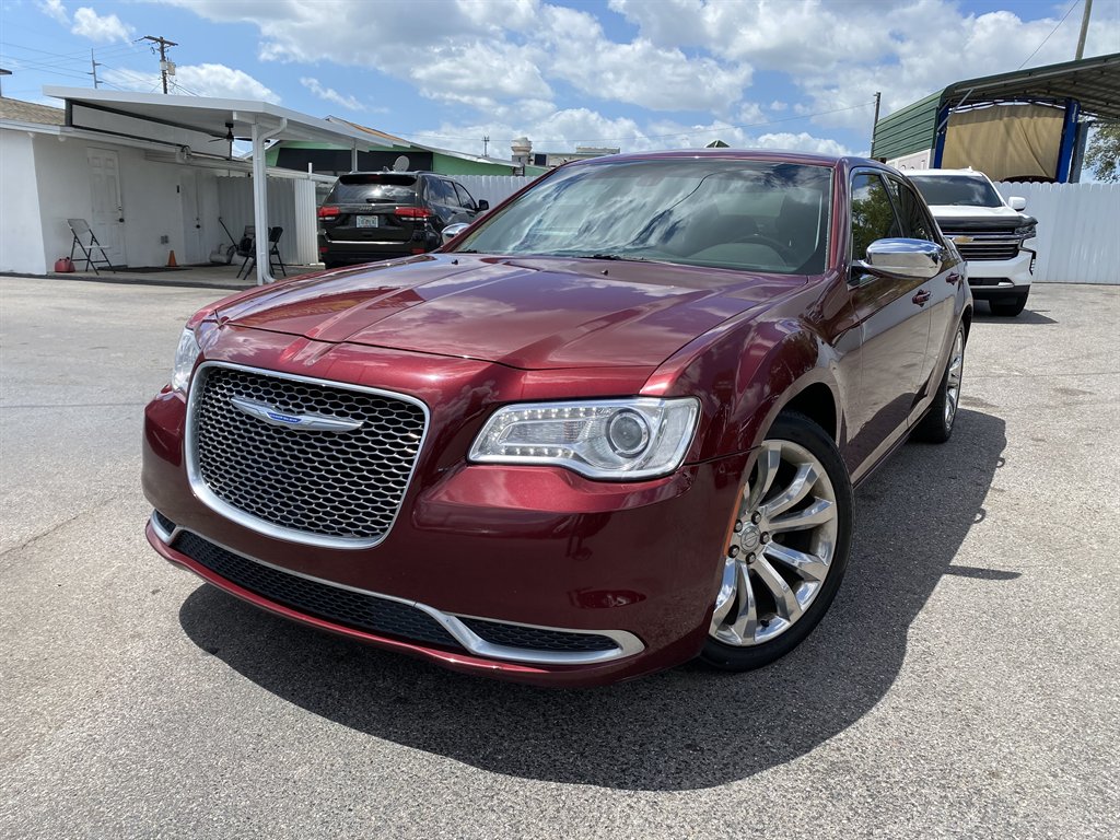2018 Chrysler 300 - $14,999