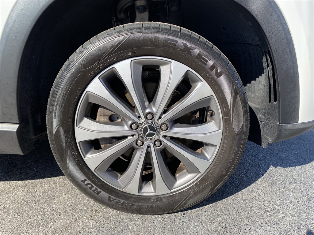 2020 Mercedes-Benz GLE - $28,999