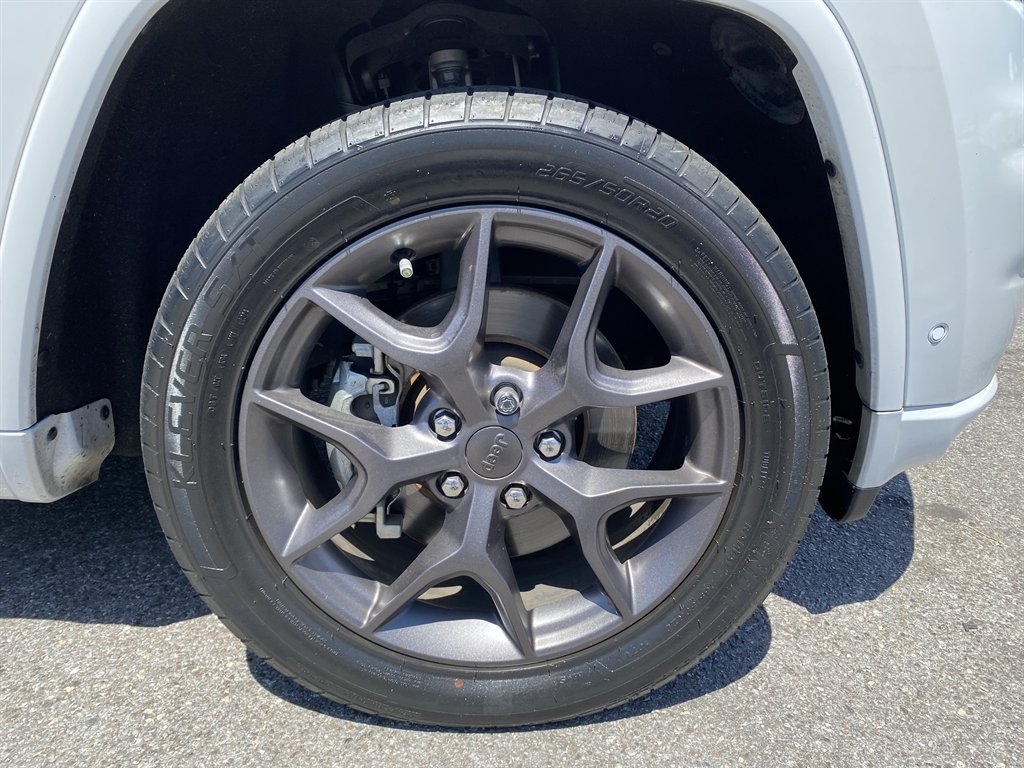2021 Jeep Cherokee - $19,999
