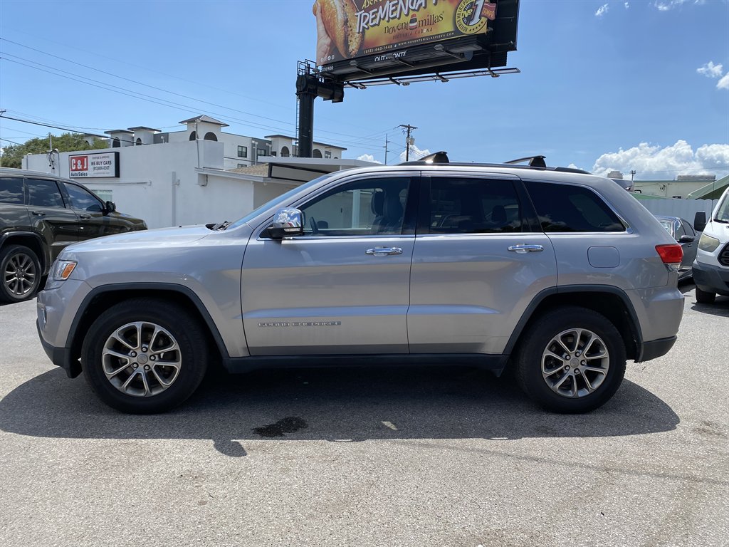 2014 Jeep Cherokee - $13,999