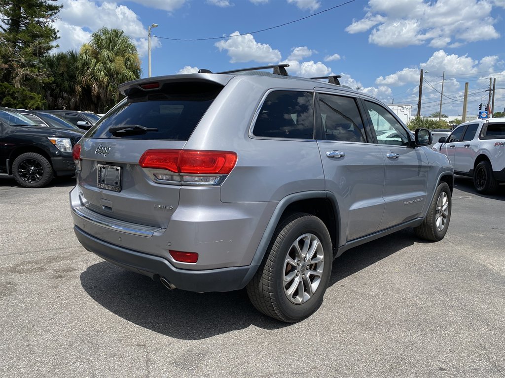2014 Jeep Cherokee - $13,999