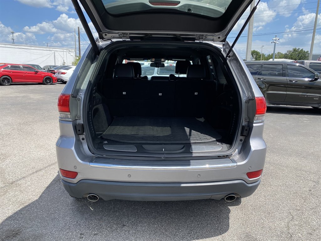 2014 Jeep Cherokee - $13,999