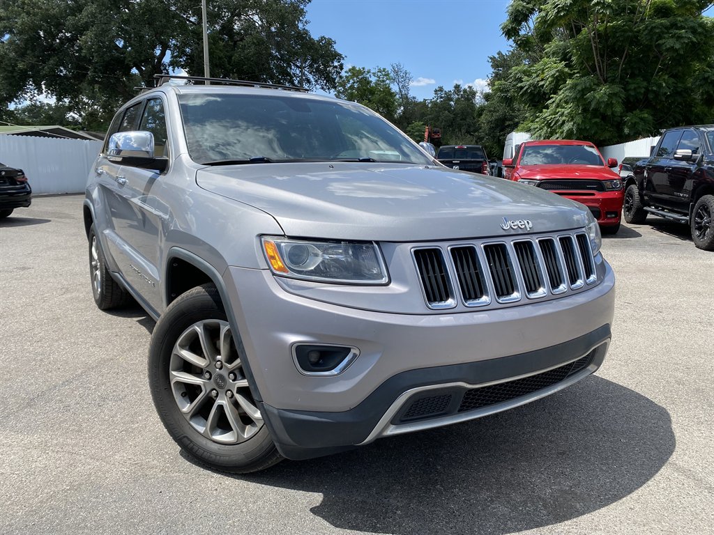 2014 Jeep Cherokee - $13,999