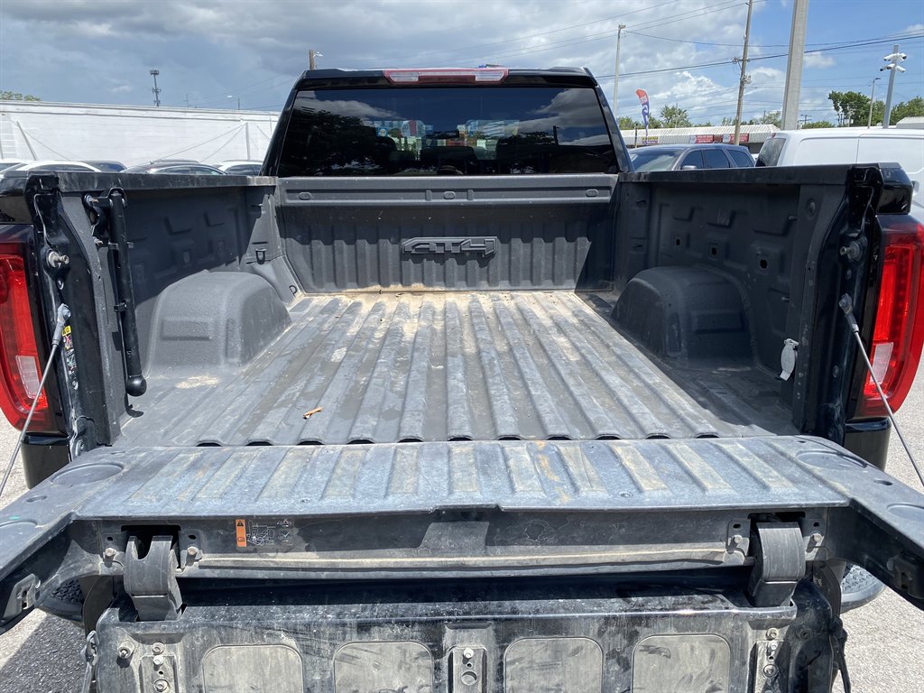 2022 GMC Sierra - $39,999