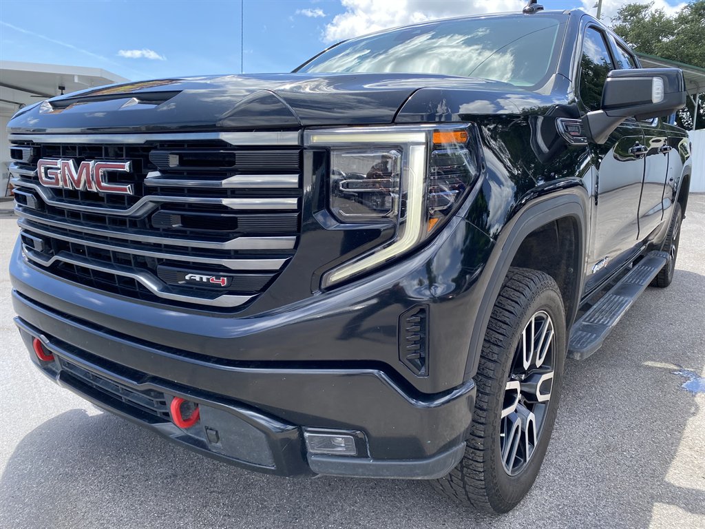 2022 GMC Sierra - $39,999