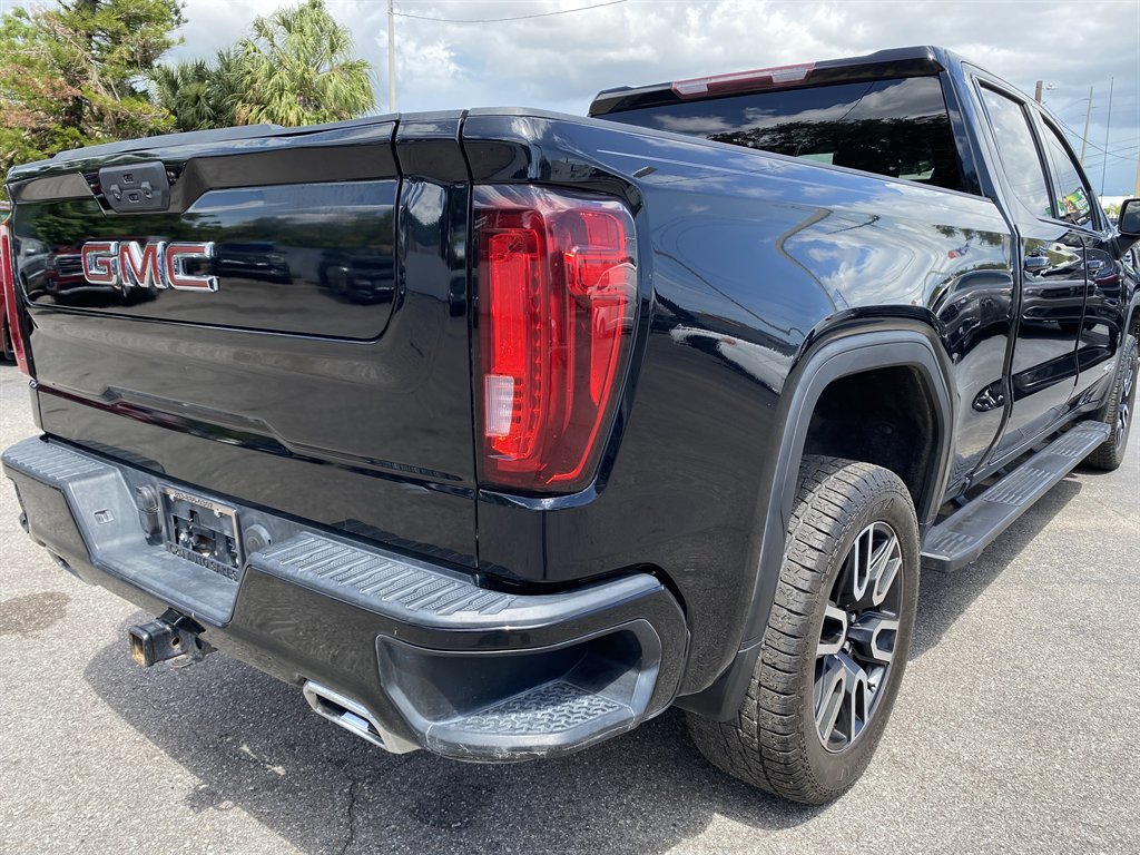 2022 GMC Sierra - $39,999