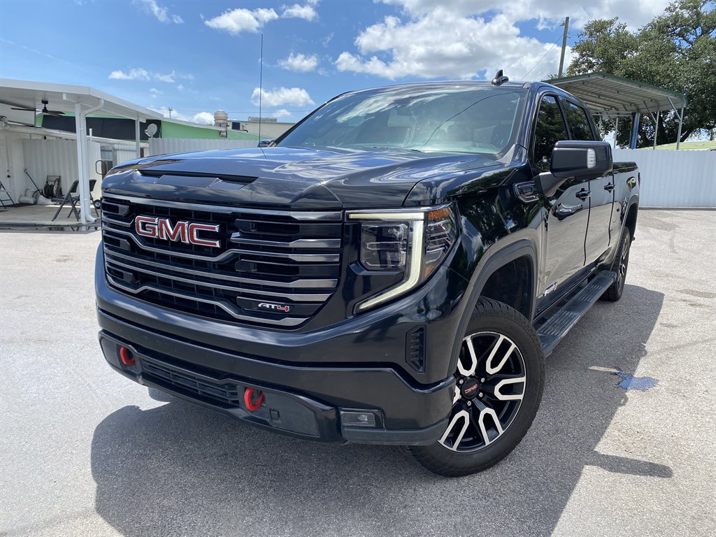 2022 GMC Sierra - $39,999