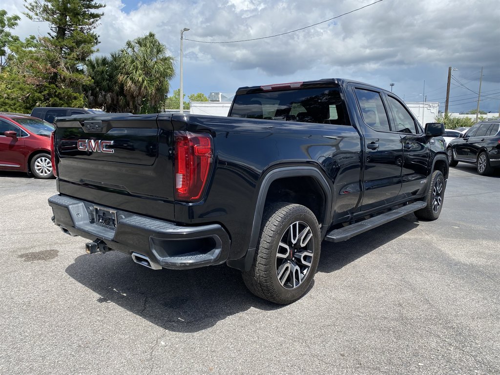 2022 GMC Sierra - $39,999