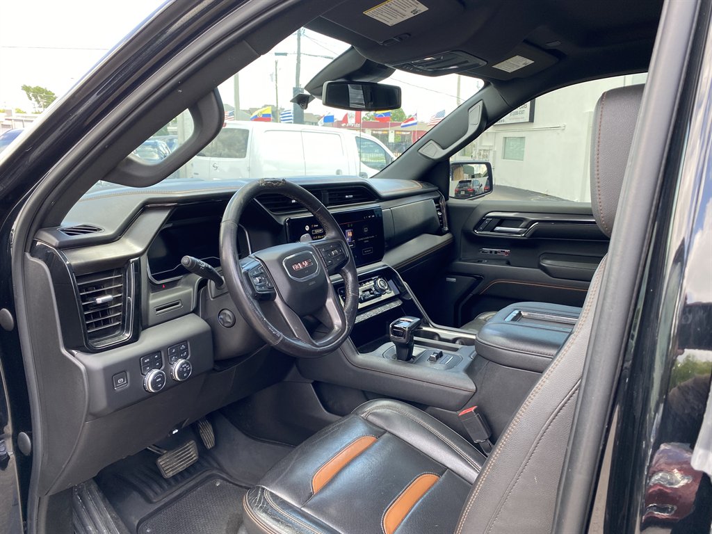 2022 GMC Sierra - $39,999