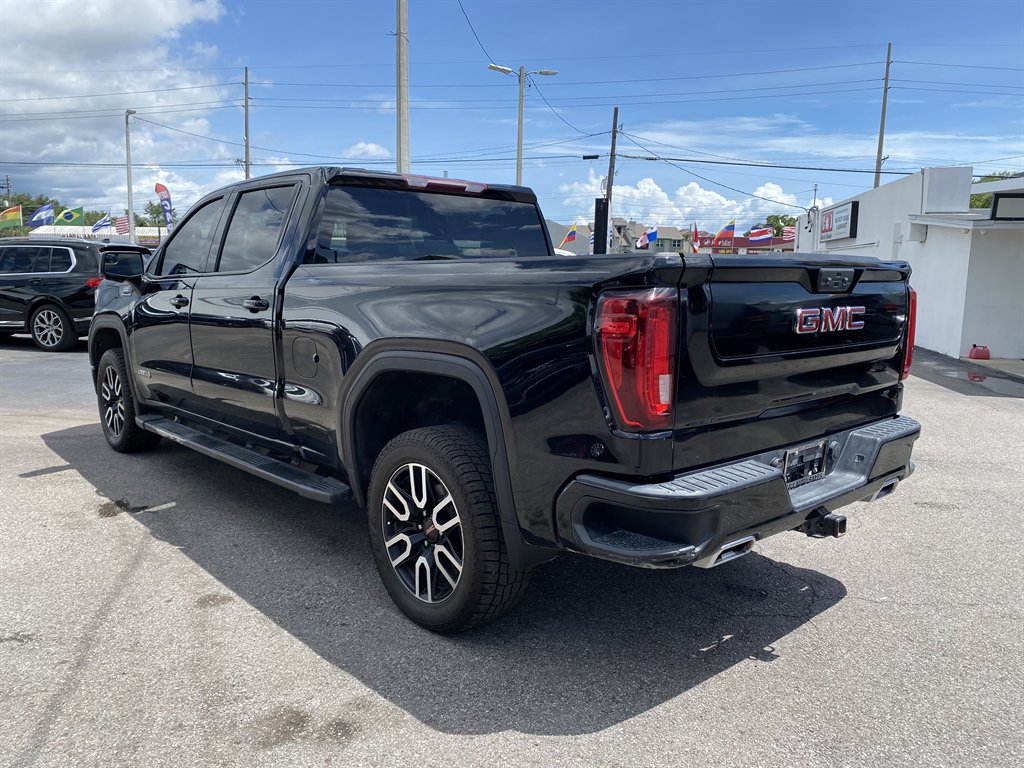 2022 GMC Sierra - $39,999