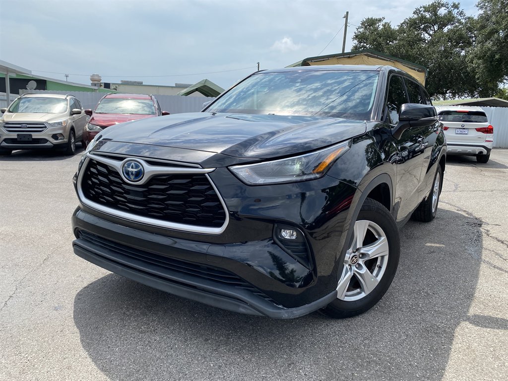 2021 Toyota Highlander - $26,999