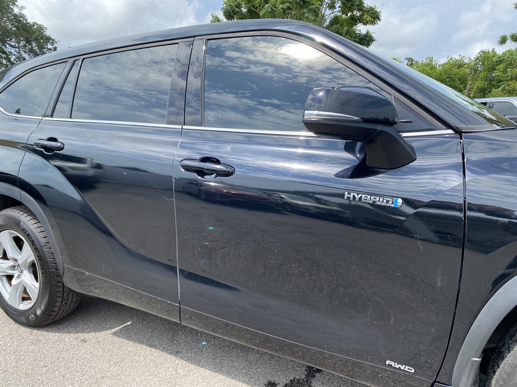 2021 Toyota Highlander - $26,999