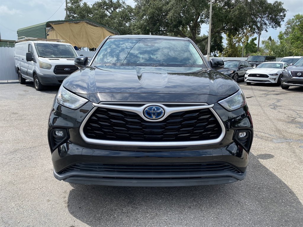 2021 Toyota Highlander - $26,999
