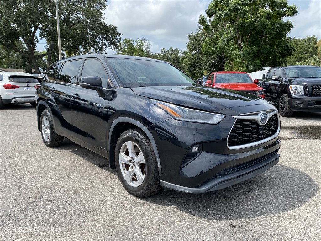 2021 Toyota Highlander - $26,999