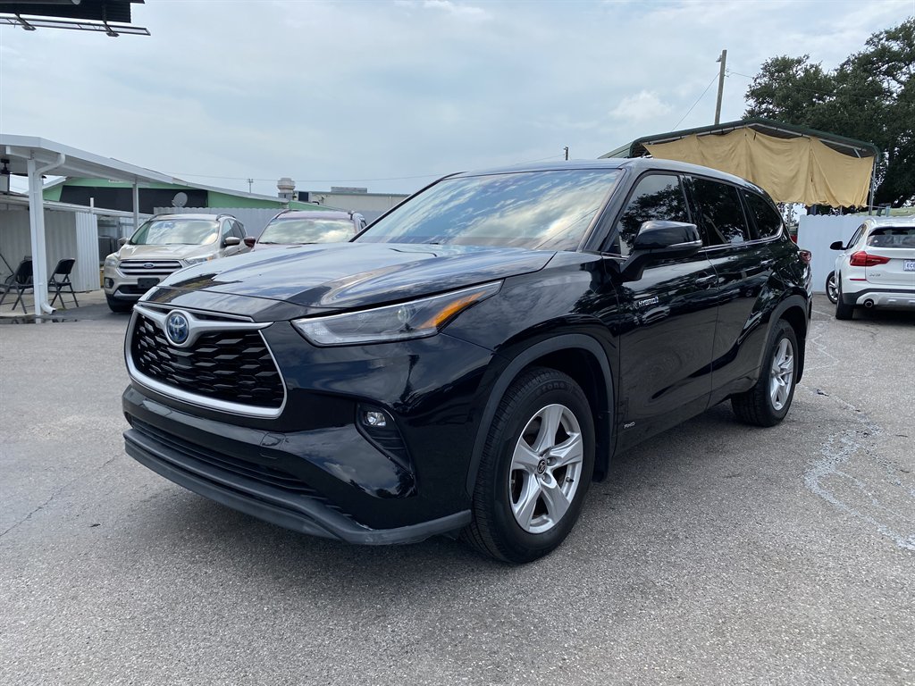 2021 Toyota Highlander - $26,999